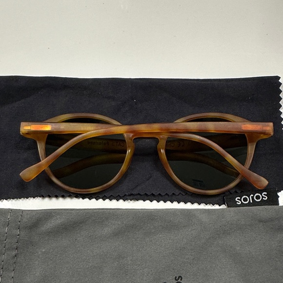 Sojos Brown Round Sunglasses - Picture 2 of 3